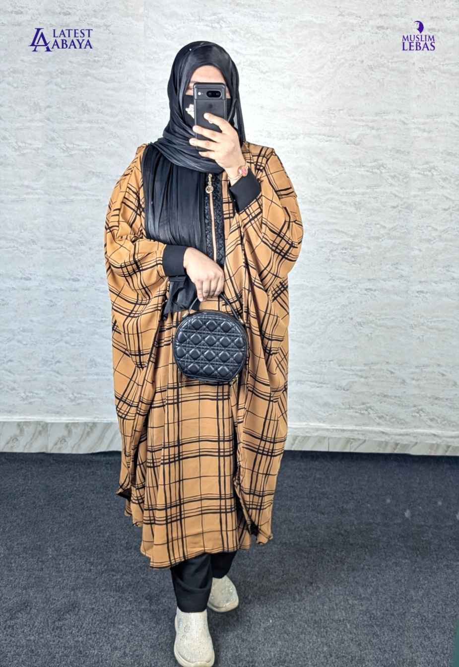 Burberry Short Cape Classic Outlook